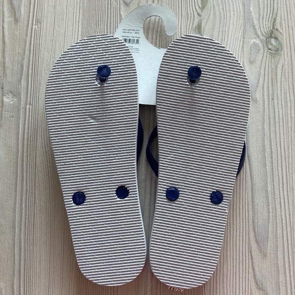 Marine Life Flip Flops - Picture 3 of 4